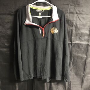 Chicago Blackhawks Sweater Mens Medium Black Performance Pullover Casual NHL